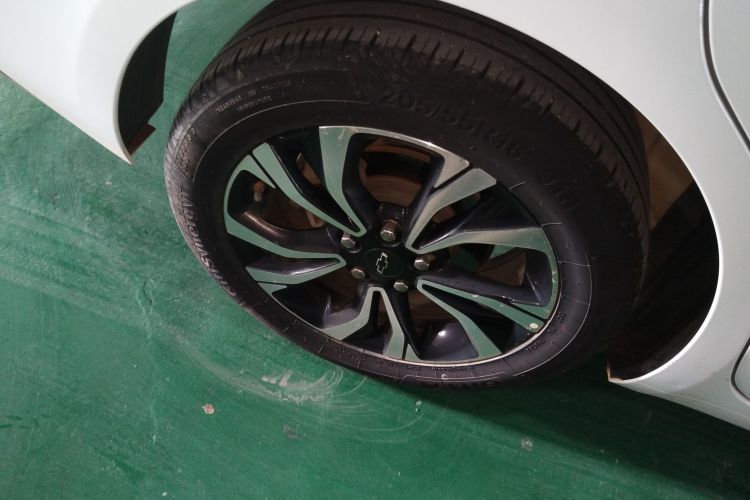 雪佛兰 科鲁泽 2020款 轻混 RS 330T 自动畅快版车身外观6008