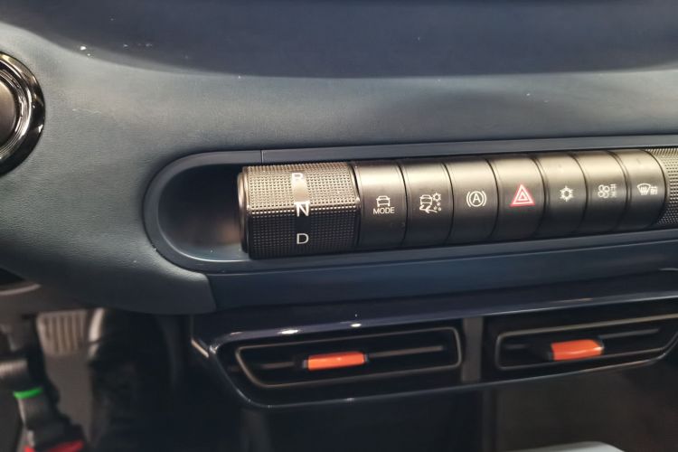 比亚迪 海鸥 2024款 荣耀版 305km 自由版中控内饰18