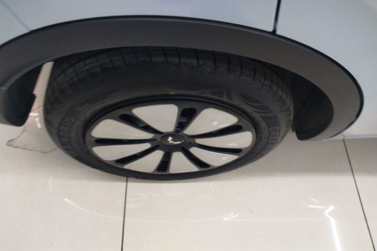 五菱汽车 五菱缤果 2025款 333km 灵犀尊享款车身外观6008