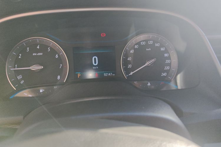 别克 英朗 2018款 18T 自动精英型中控内饰15