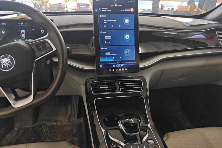 比亚迪 秦PLUS 2023款  冠军版 DM-i 120KM超越型中控内饰16