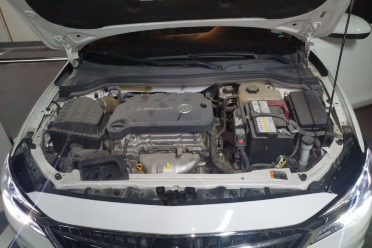 别克 英朗 2021款 改款 典范 1.5L 自动精英型局部细节24