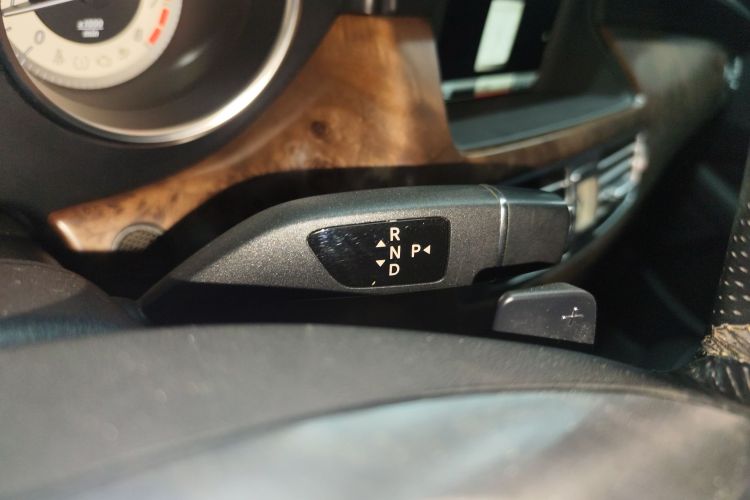 奔驰CLS 2012款 CLS 350 CGI中控内饰18