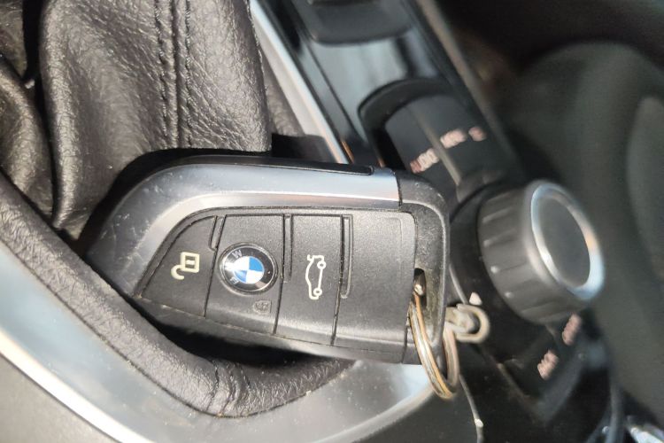 宝马2系旅行车 2016款 218i 时尚型中控内饰11