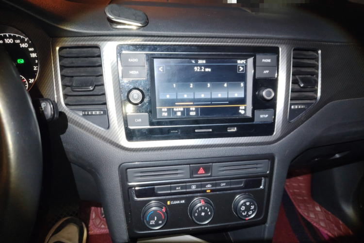 大众 高尔夫·嘉旅 2019款 280TSI 自动好奇型 国V中控内饰16