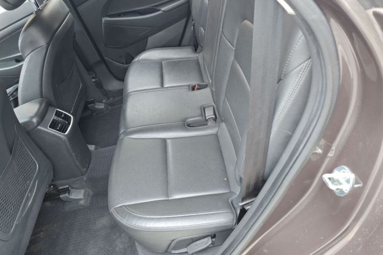 现代 途胜 2015款 1.6T 双离合两驱智能型中控内饰21