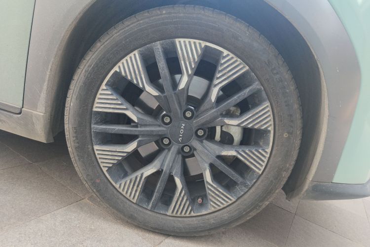 埃安 AION Y 2022款 70 科技版 磷酸铁锂车身外观10