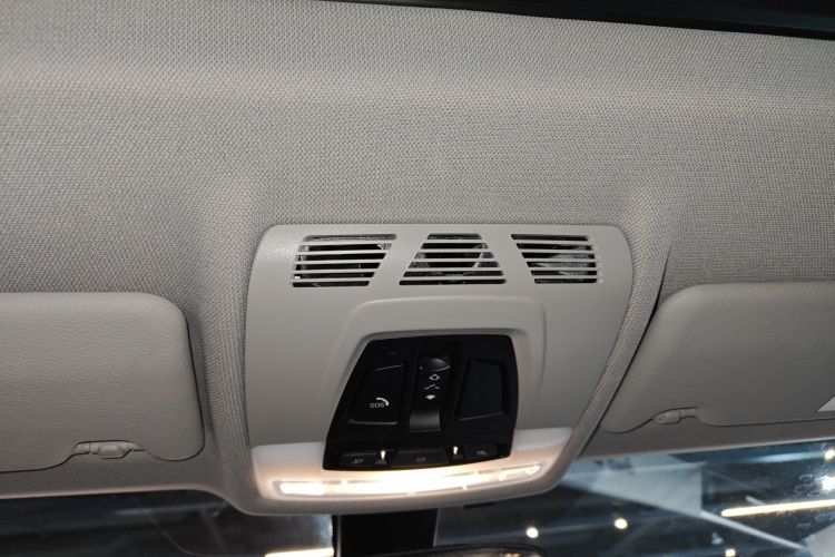 宝马1系 2019款 120i M运动套装局部细节22