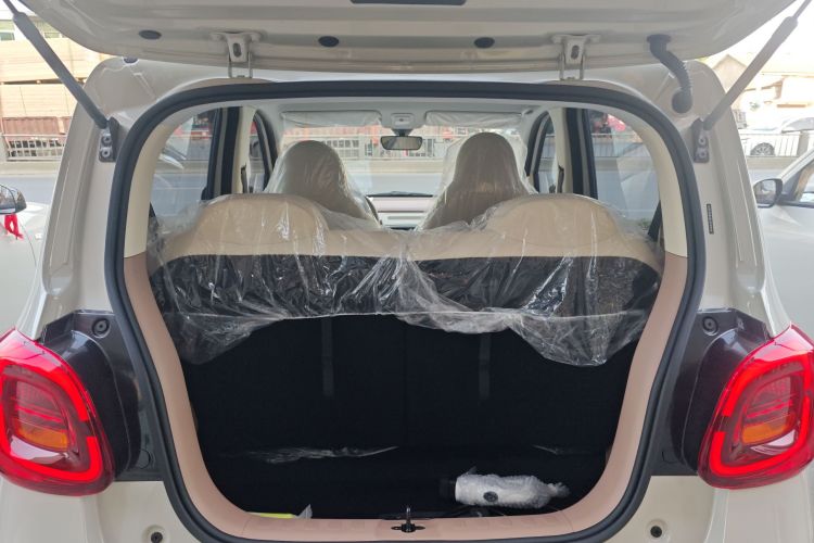 五菱汽车 宏光MINIEV 2025款 四门版 进阶款机舱底盘23