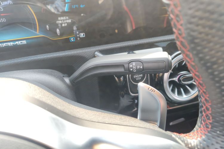 奔驰A级AMG 2021款 AMG A 35 L 4MATIC 炽夜特别版局部细节18