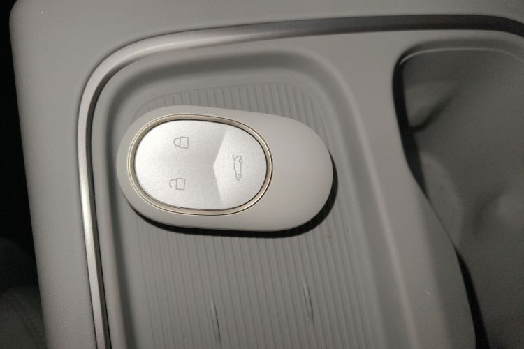 蔚来ES6 2023款 75kWh中控内饰11