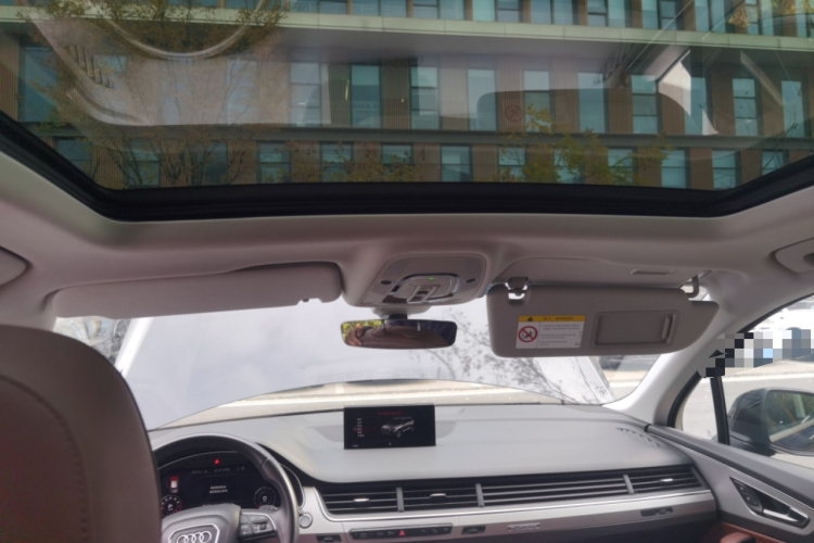 奥迪Q7 2018款 45 TFSI 技术型局部细节22