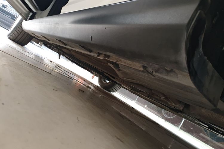 福特 福克斯 2018款 两厢经典 1.6L 自动风尚型智行版局部细节9002