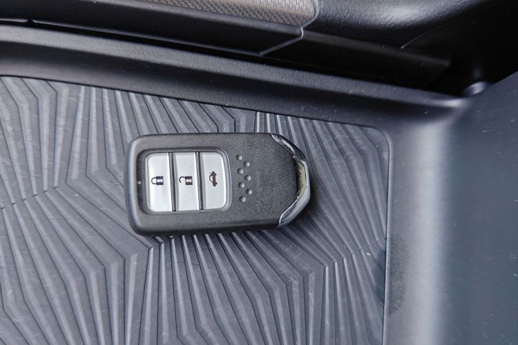 本田CR-V 2021款 240TURBO CVT两驱舒适版中控内饰7001