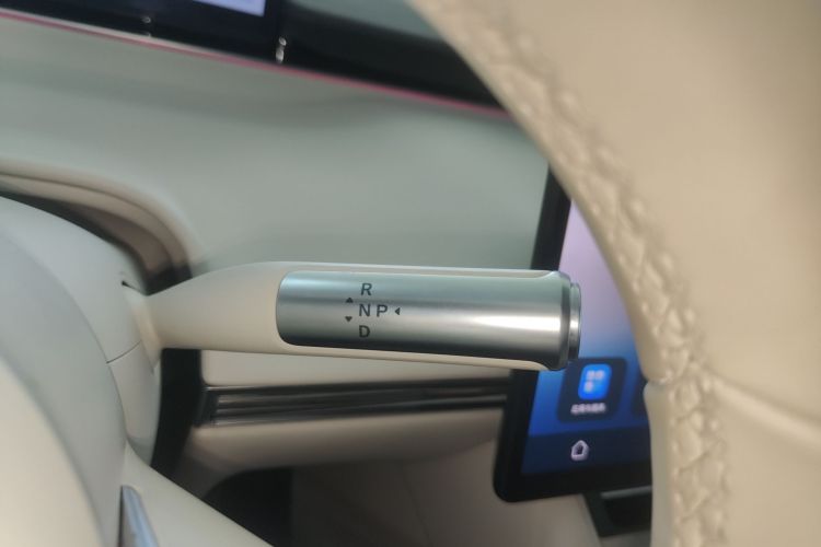 鸿蒙智行 智界R7 2024款 纯电 667km Max中控内饰18