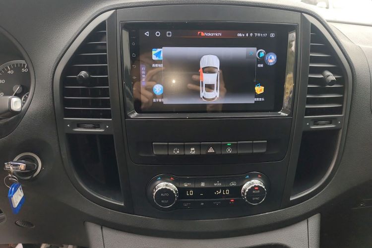 奔驰 威霆 2016款 2.0T 商务版局部细节16