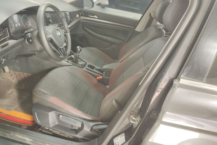 大众 宝来 2019款 改款 1.5L 手动舒适型 国VI中控内饰19