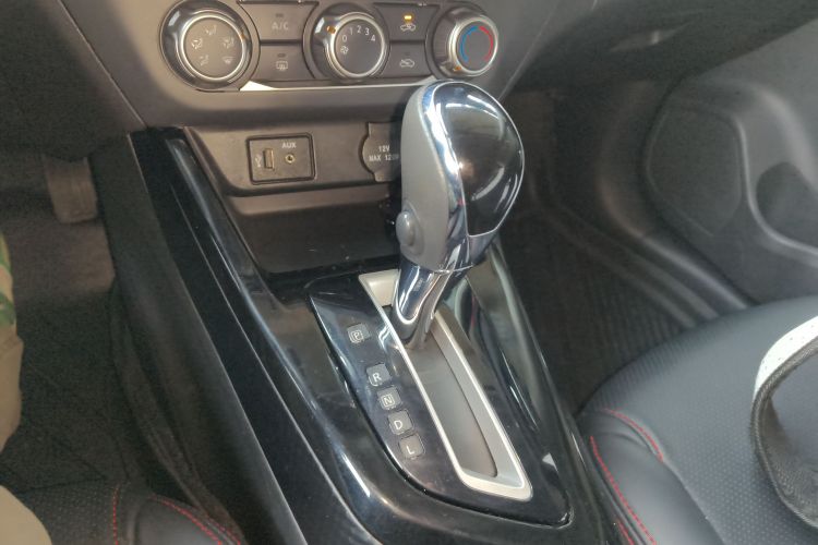 日产 蓝鸟 2019款 1.6L CVT炫酷版 国VI中控内饰18