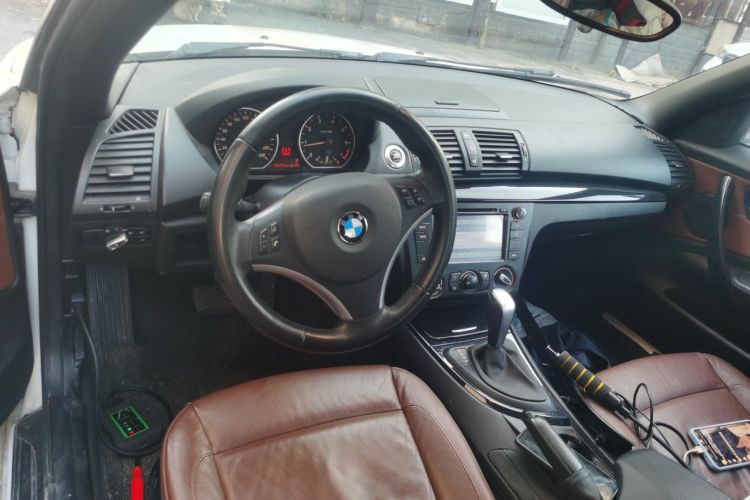 宝马1系(进口) 2011款 120i 敞篷轿跑车中控内饰7002