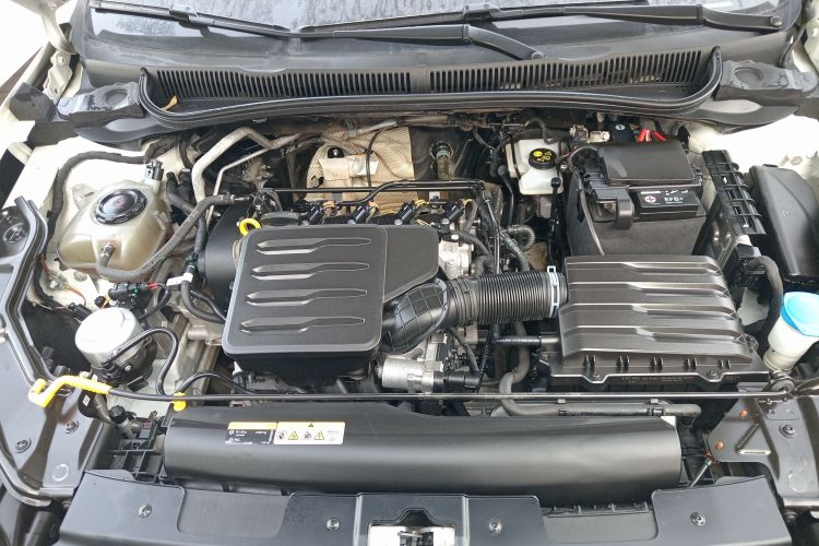 大众 朗逸 2023款 新锐 1.5L 自动新逸版机舱底盘24