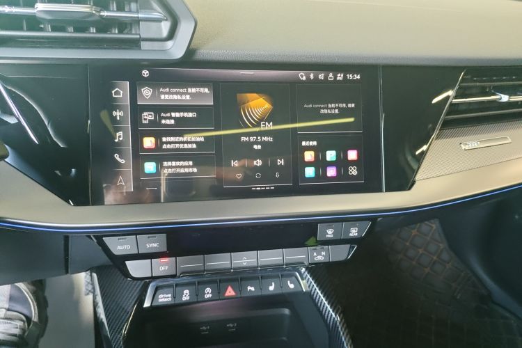 奥迪A3 2024款 A3L Limousine 35 TFSI 豪华运动型中控内饰16