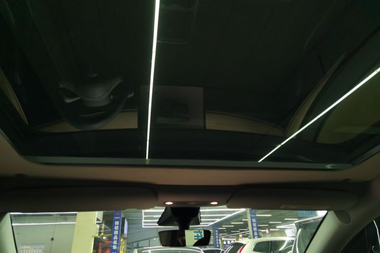 特斯拉 Model Y 2022款 长续航全轮驱动版局部细节22