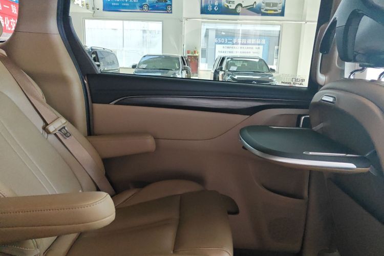 别克GL8 2020款 ES陆尊 653T 尊享型中控内饰45