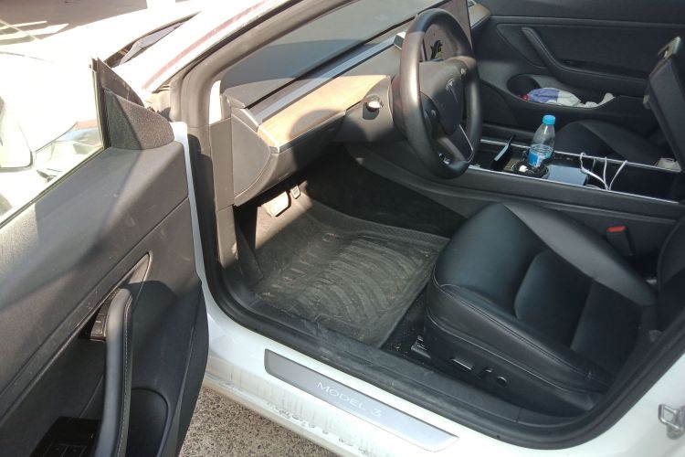 特斯拉 Model 3 2020款 改款 标准续航后驱升级版中控内饰7003