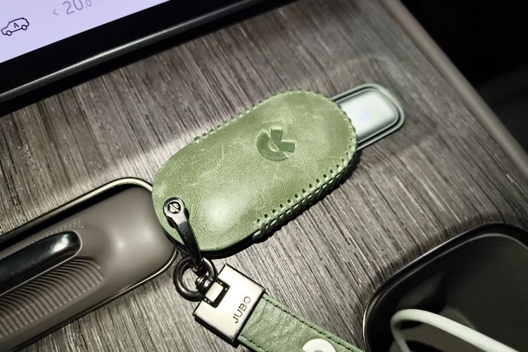 蔚来ES7 2022款 100kWh 首发版中控内饰11