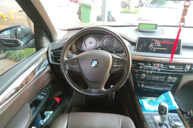 宝马X5(进口) 2014款 xDrive35i 典雅型局部细节13