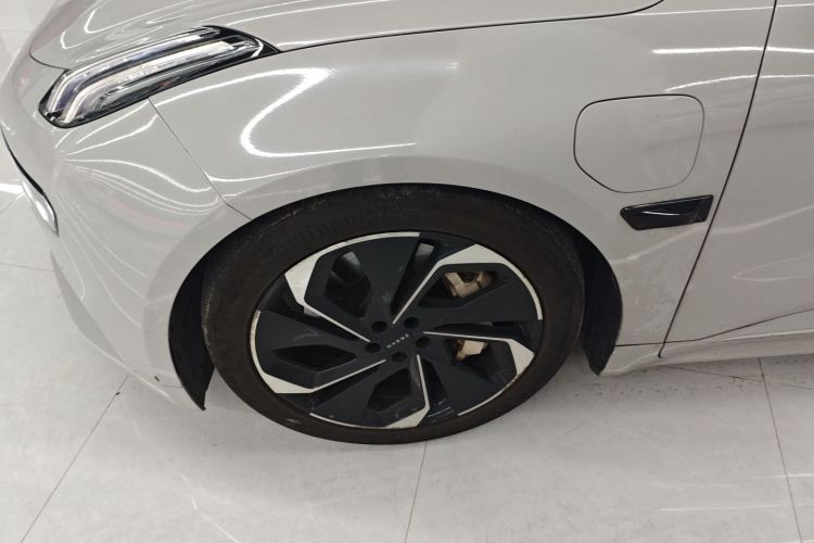 极氪001 2022款 超长续航双电机 YOU版车身外观6007