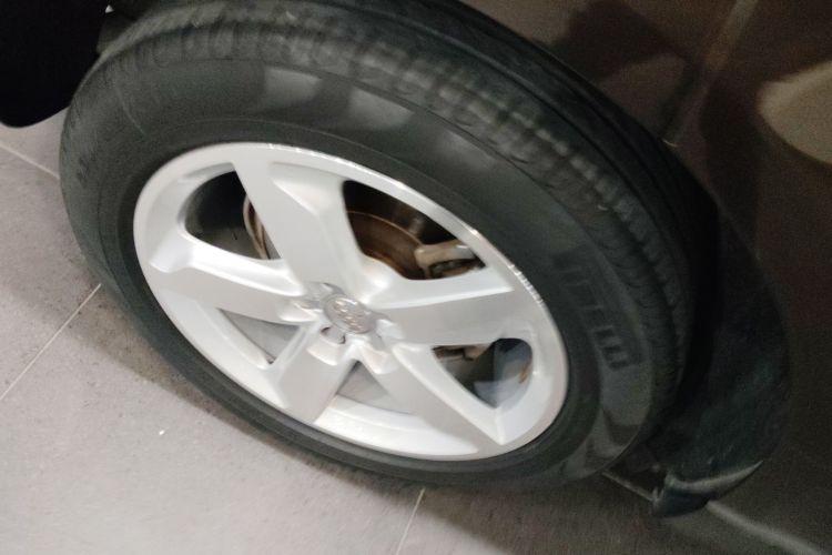 奥迪Q5 2016款 40 TFSI 技术型车身外观6008