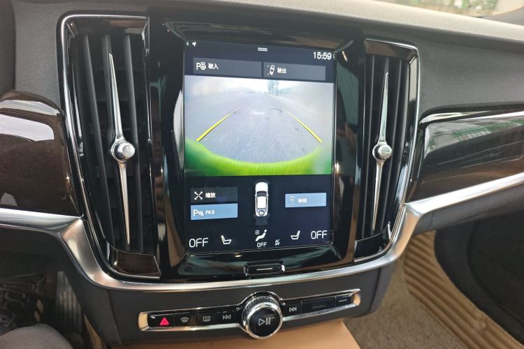 沃尔沃S90 2018款 T4 智远版中控内饰16