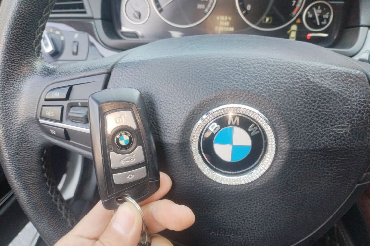 宝马5系 2013款 525Li 领先型中控内饰7001