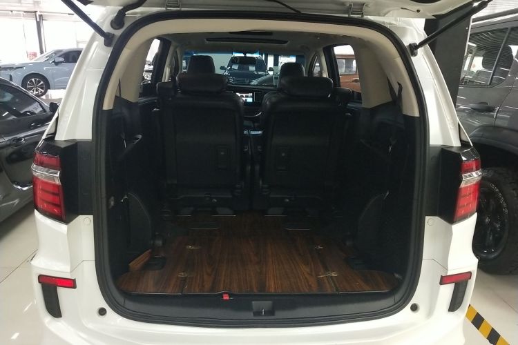 本田 艾力绅 2016款 2.4L 豪华版机舱底盘23