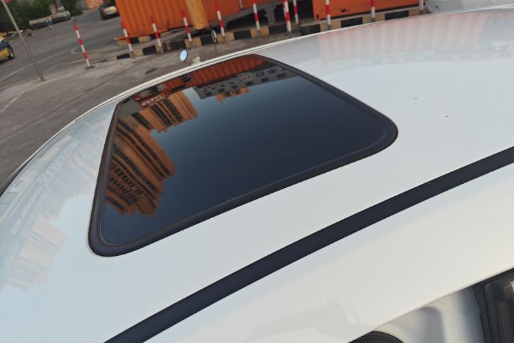 长安 逸动 2013款 1.6L 手动俊酷型 国IV车身外观57