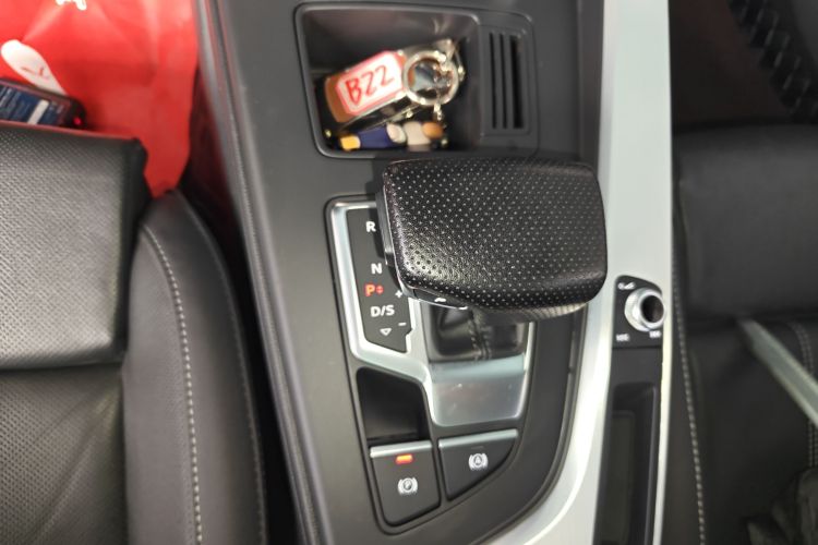 奥迪A4L 2023款 40 TFSI 时尚动感型局部细节18