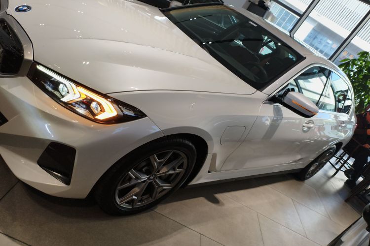 宝马i3 2022款 eDrive 35 L车身外观6003