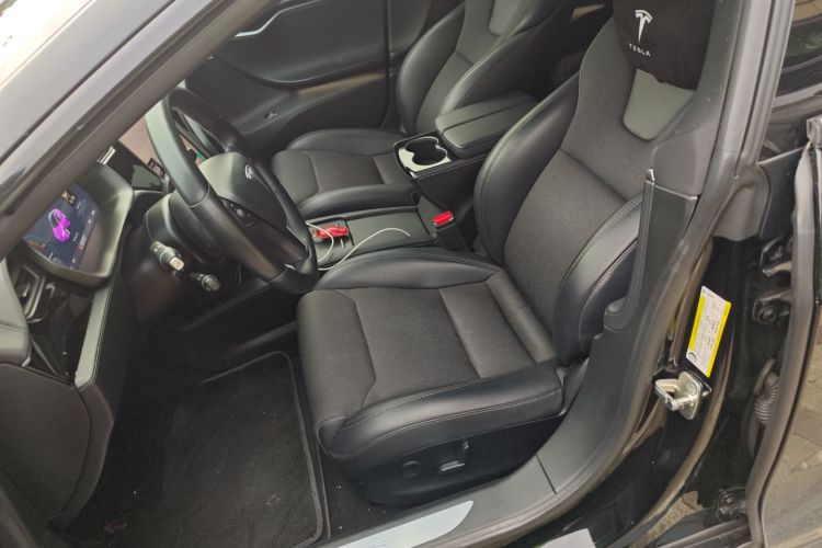 特斯拉 2017款 Model S 75D 标准续航版中控内饰19