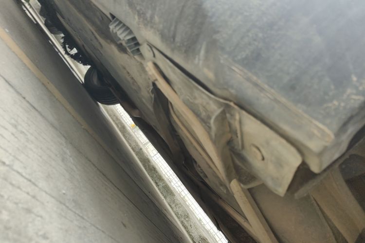 宝马X1 2013款 sDrive18i 时尚型局部细节9003