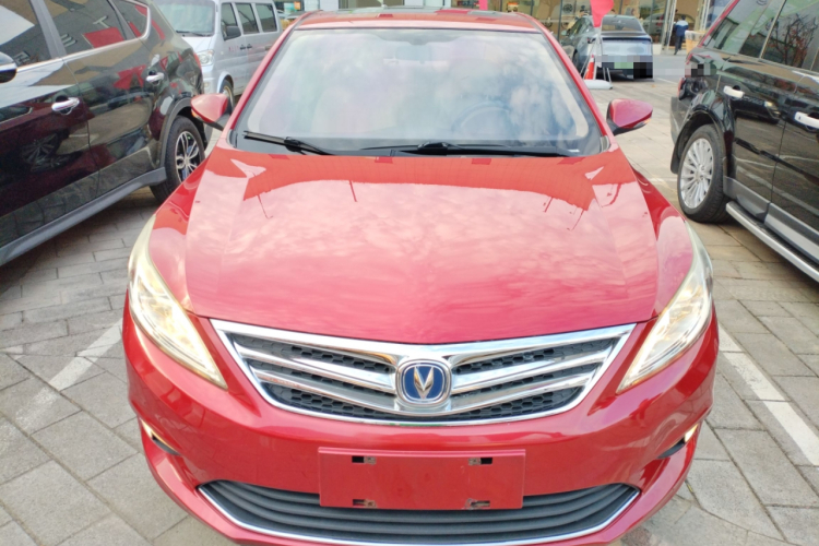 长安 逸动 2015款 1.6L 自动豪华型车身外观6001