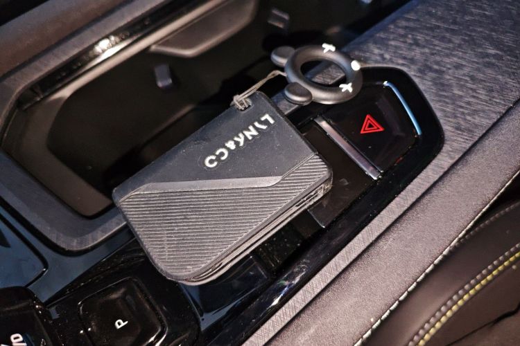 领克03 2025款 1.5TD DCT冠军版Pro中控内饰11