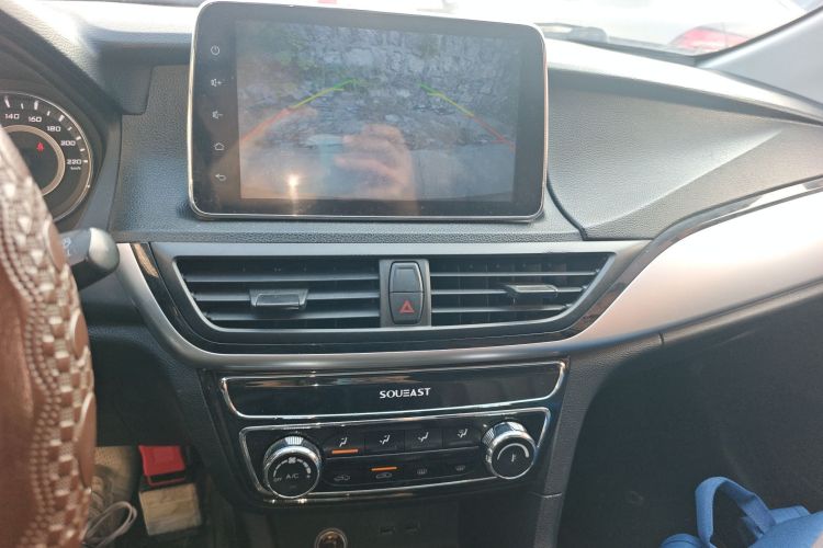 东南A5翼舞 2019款 1.5L 手动翼豪版 国VI中控内饰16