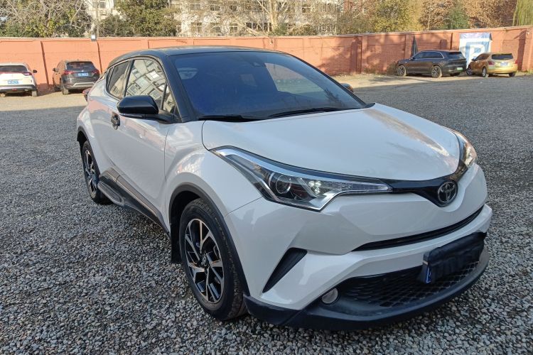丰田C-HR 2020款 2.0L 领先版车身外观6002