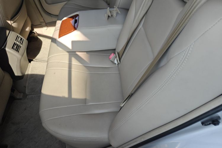 丰田 凯美瑞 2013款 200E 经典精英版中控内饰21