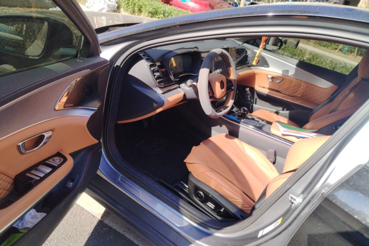 比亚迪 汉 2022款 DM-i 121KM 尊荣型中控内饰20