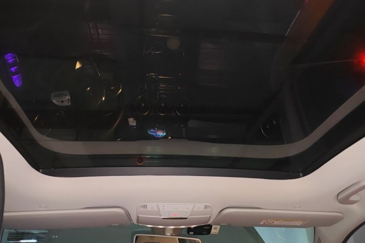 奔驰C级 2020款 改款 C 260 L 运动版局部细节22