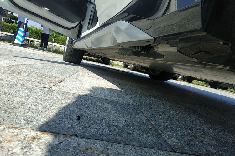 宝马iX1 2023款 eDrive25L X设计套装局部细节9002