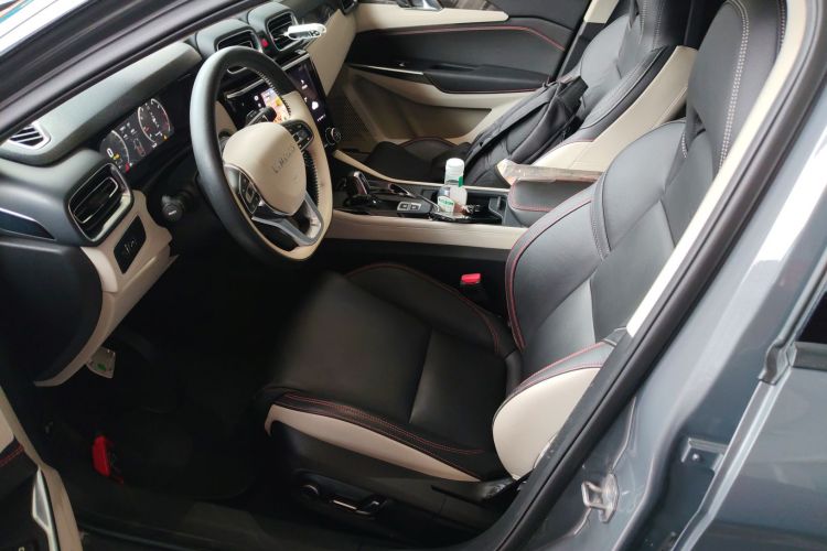 领克02 2019款 高能版 2.0T 自动两驱耀Pro版 国VI中控内饰19