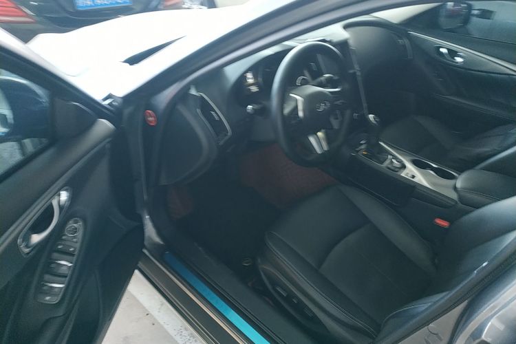 英菲尼迪Q50L 2018款 2.0T 逸享版 国VI局部细节19